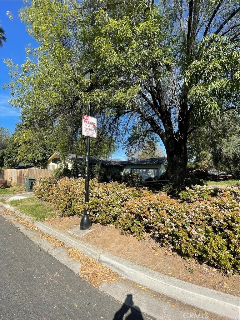 4060 Harrison Street, Riverside, California 92503 home-pic-3