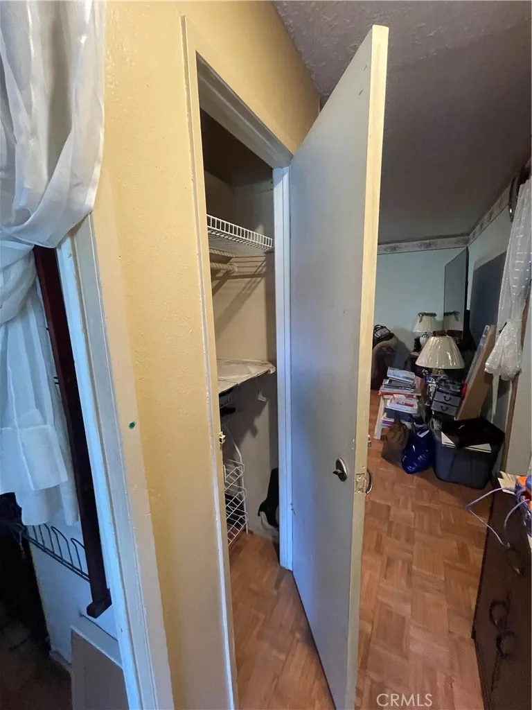 4060 Harrison Street, Riverside, California 92503 home-pic-23