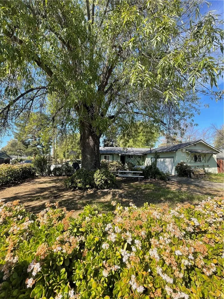 4060 Harrison Street, Riverside, California 92503 home-pic-1