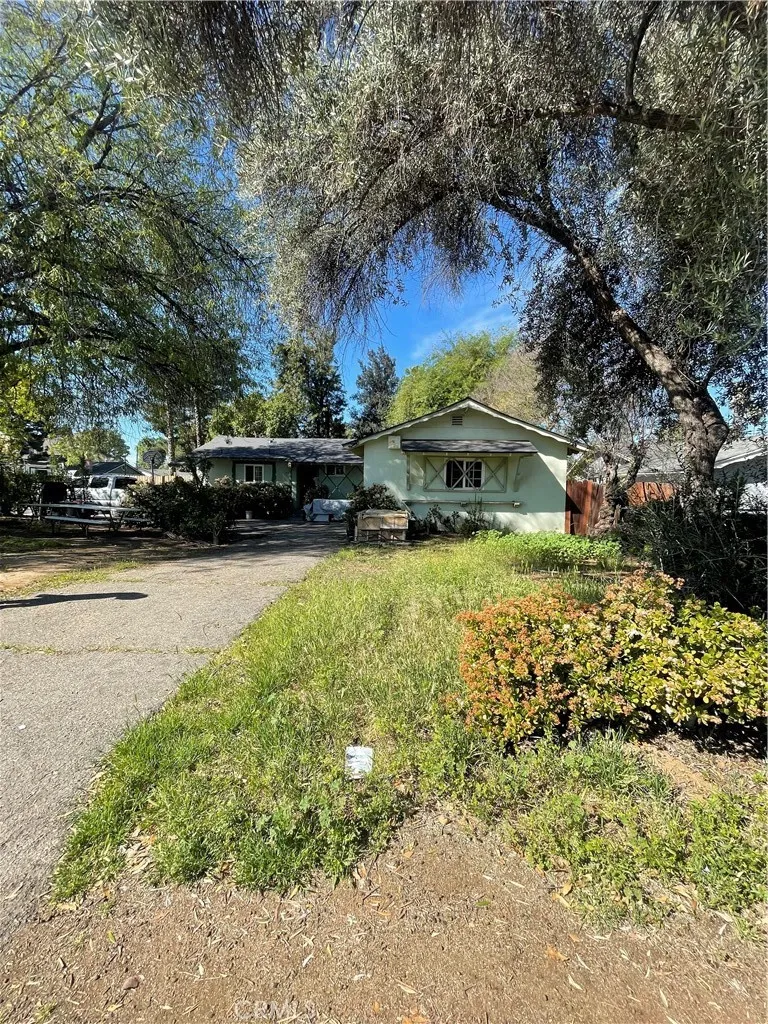 4060 Harrison Street, Riverside, California 92503 home-pic-5