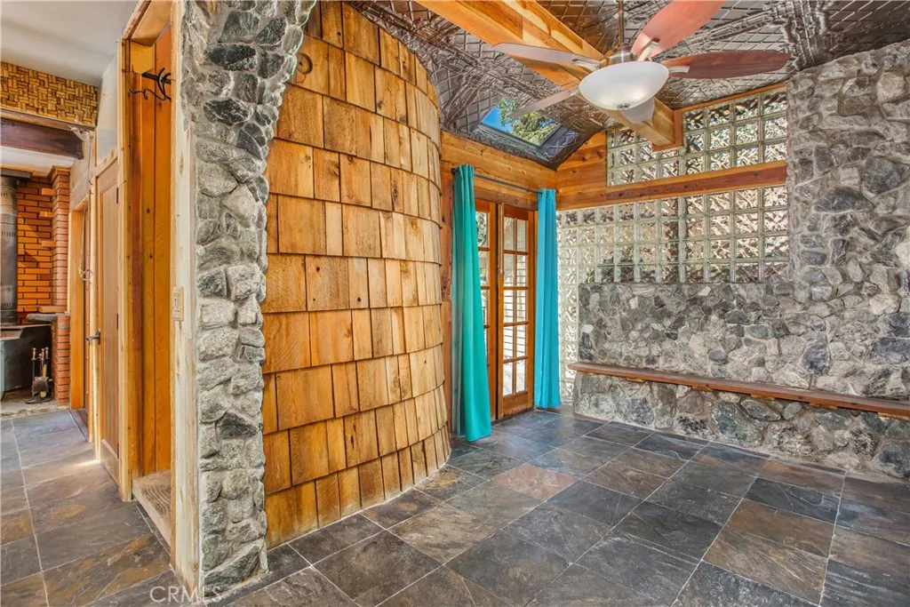 9323 Cedar Dr., Forest Falls, California 92339 home-pic-6