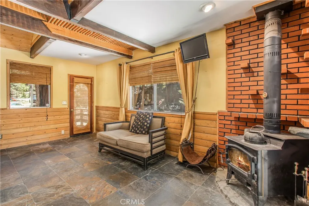 9323 Cedar Dr., Forest Falls, California 92339 home-pic-4