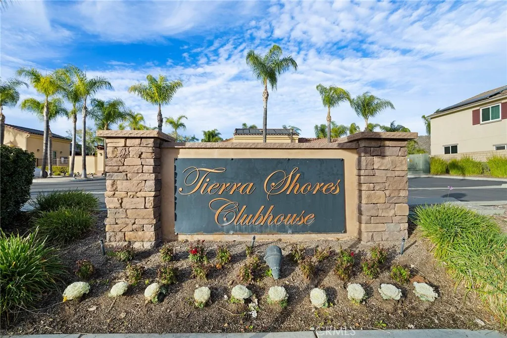29772 Northshore, Menifee, California 92584 home-pic-72