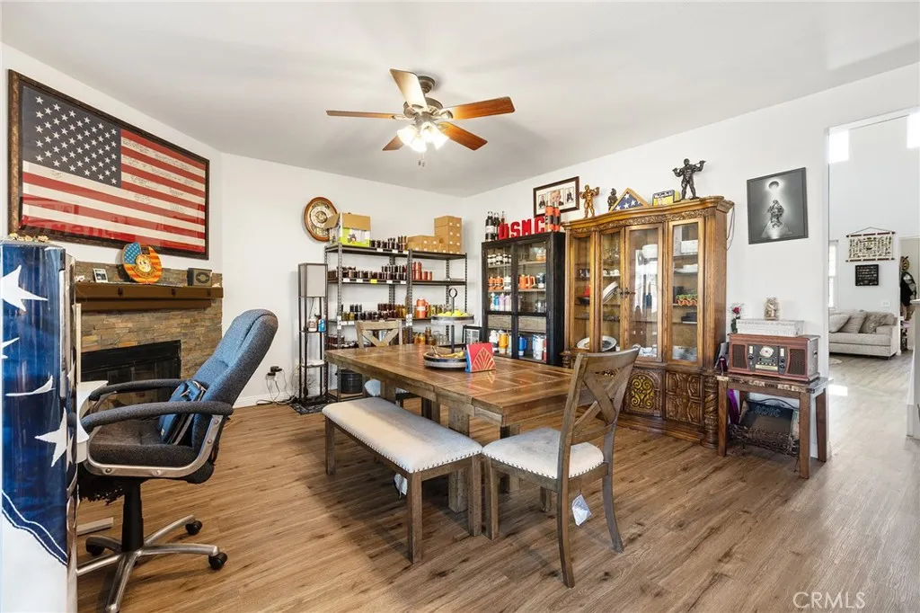 29772 Northshore, Menifee, California 92584 home-pic-23