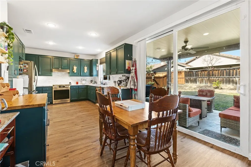29772 Northshore, Menifee, California 92584 home-pic-21