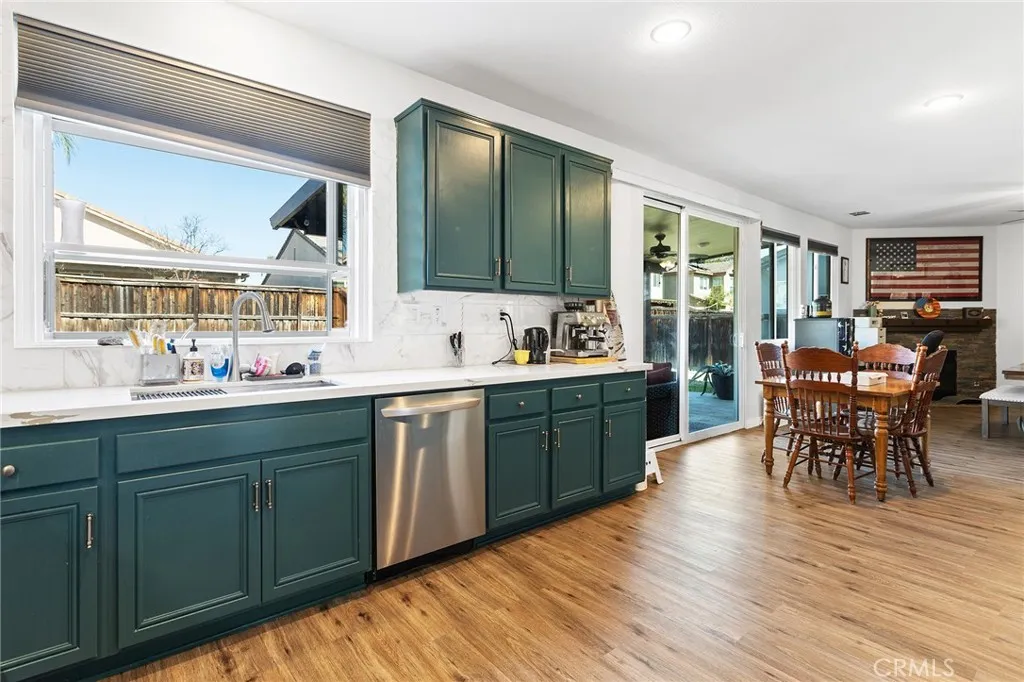 29772 Northshore, Menifee, California 92584 home-pic-17