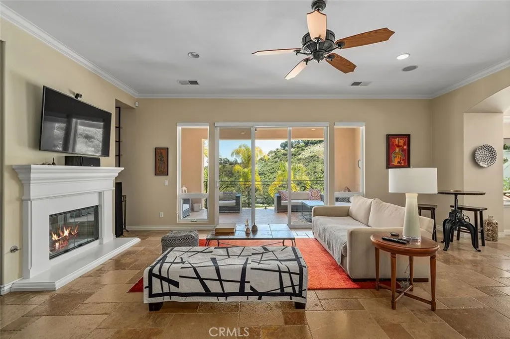36505 Calle De Lobo, Murrieta, California 92562 home-pic-24