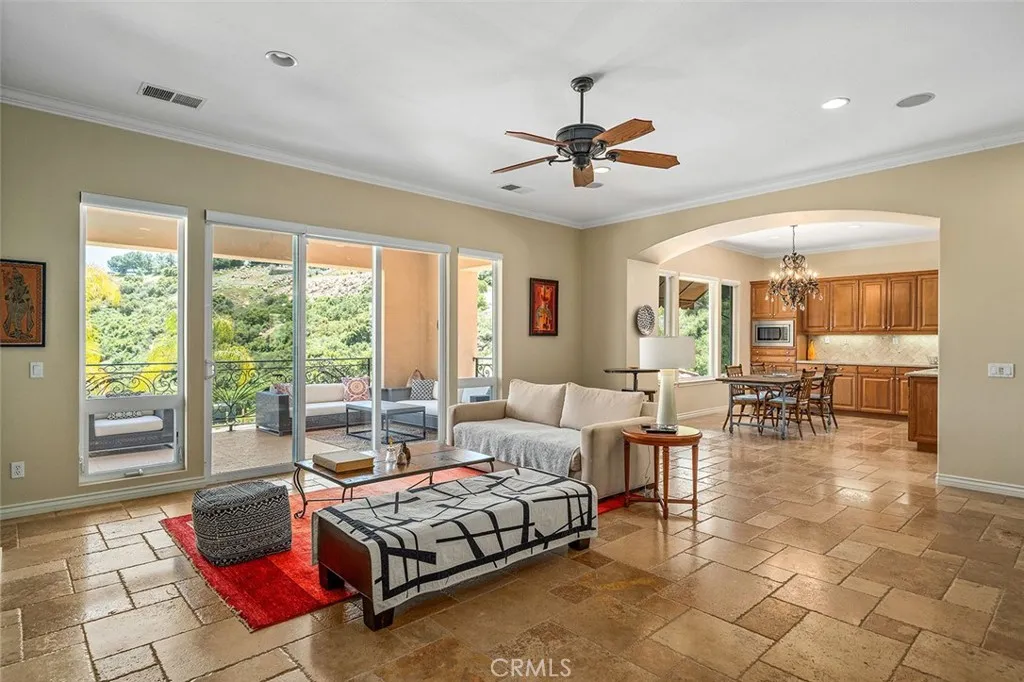 36505 Calle De Lobo, Murrieta, California 92562 home-pic-25