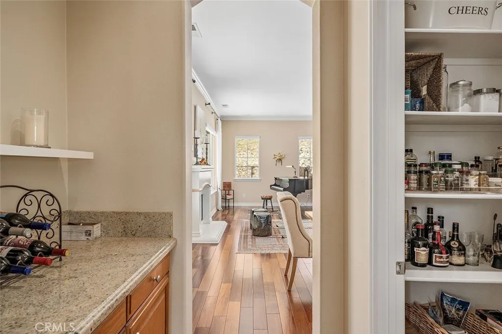 36505 Calle De Lobo, Murrieta, California 92562 home-pic-15
