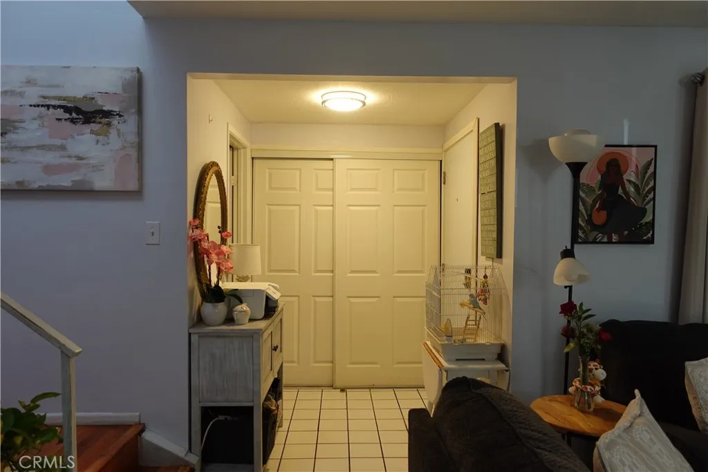 1307 Via Santiago B, Corona, California 92882 home-pic-6