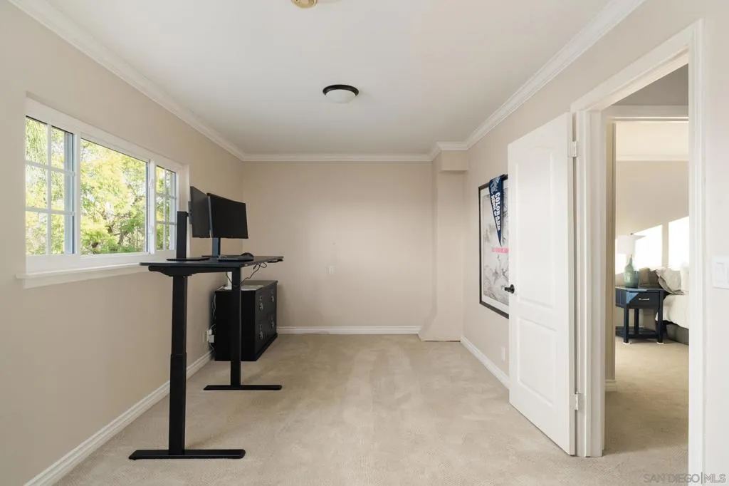 16462 Martincoit Rd, Poway, California 92064 home-pic-31