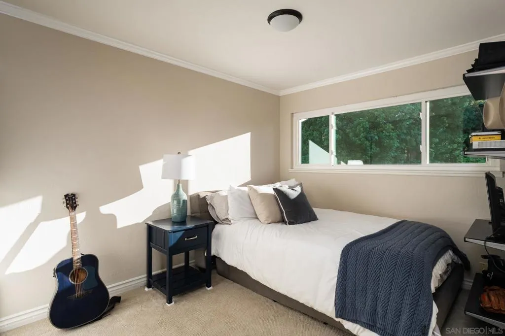 16462 Martincoit Rd, Poway, California 92064 home-pic-33
