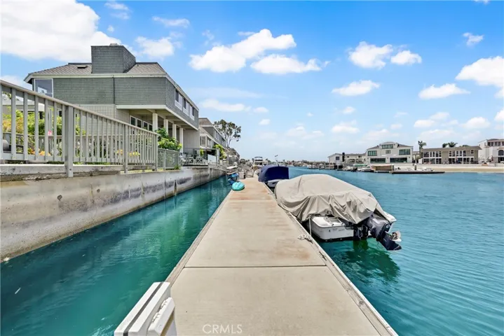 60 Foot Side Tie Boat Dock
