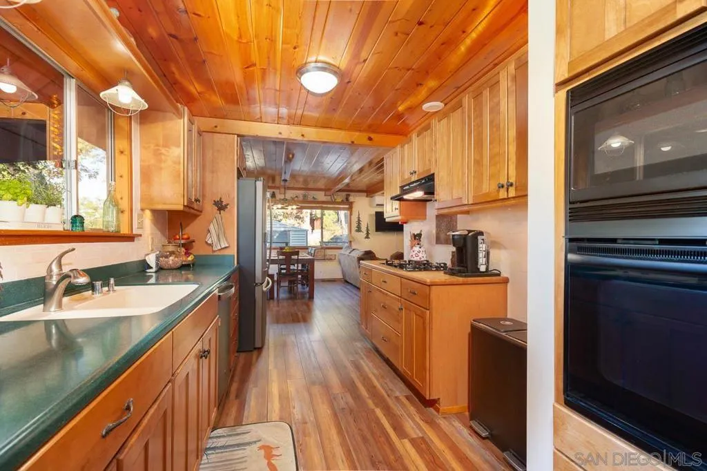 3110 Blue Jay Drive, Julian, California 92036 home-pic-10
