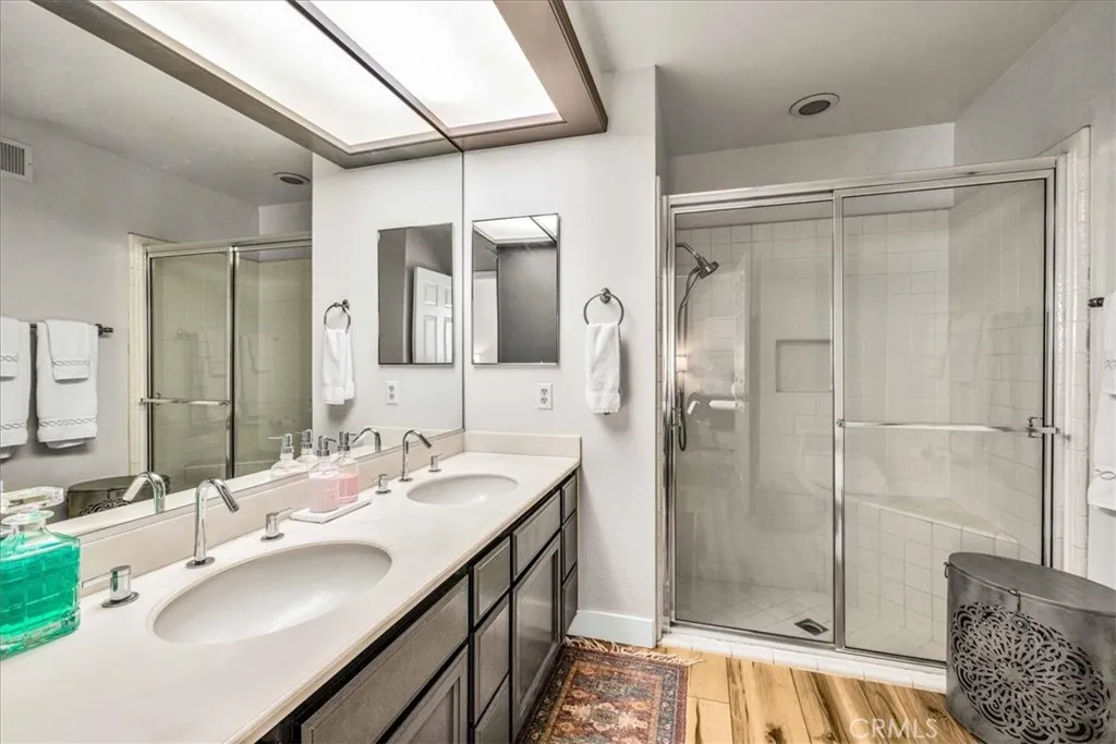 194 Green Mountain Drive, Palm Desert, California 92211 home-pic-21
