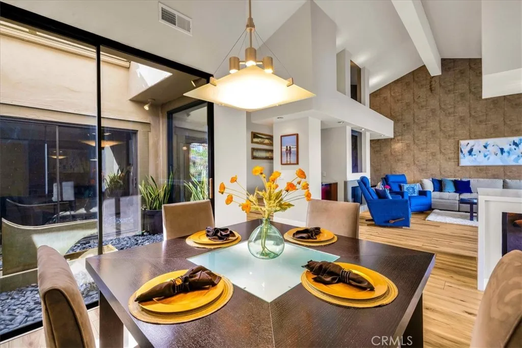 194 Green Mountain Drive, Palm Desert, California 92211 home-pic-14
