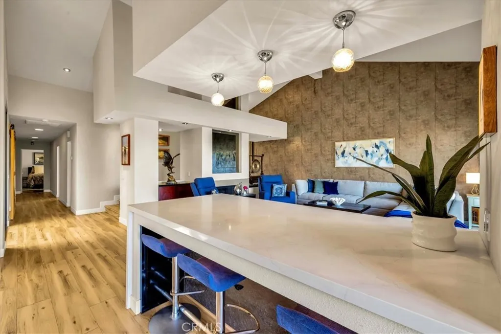 194 Green Mountain Drive, Palm Desert, California 92211 home-pic-13