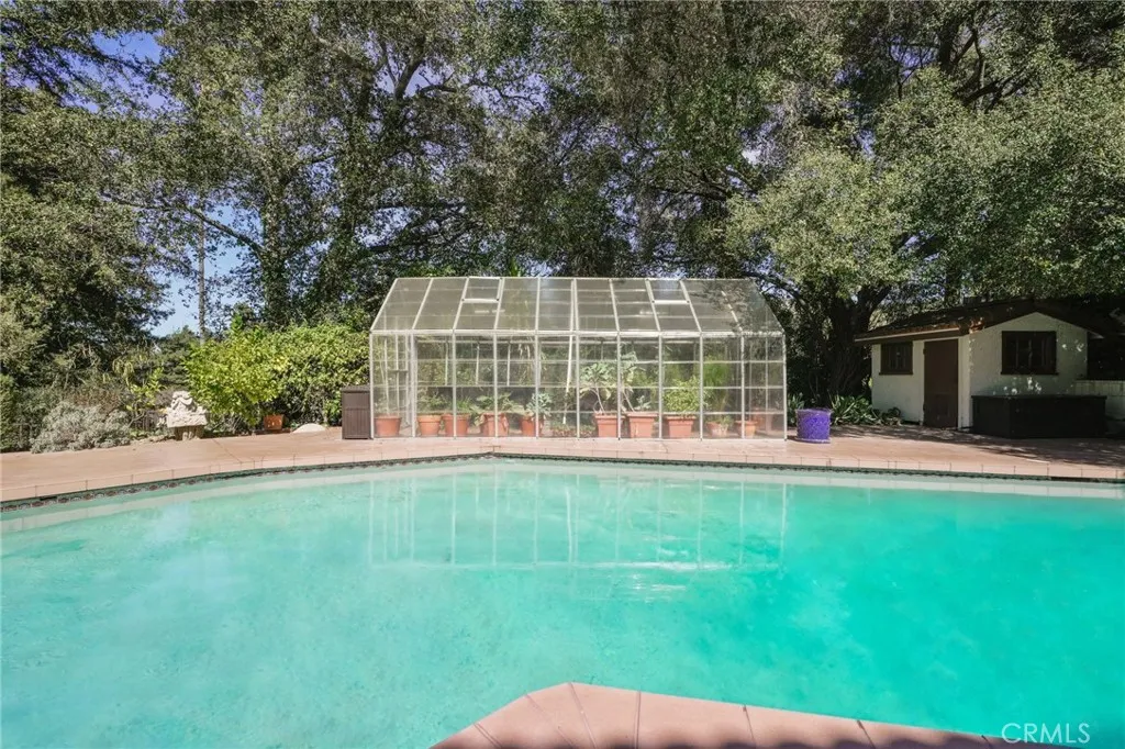 15815 Castlewoods Drive, Sherman Oaks, California 91403 home-pic-33