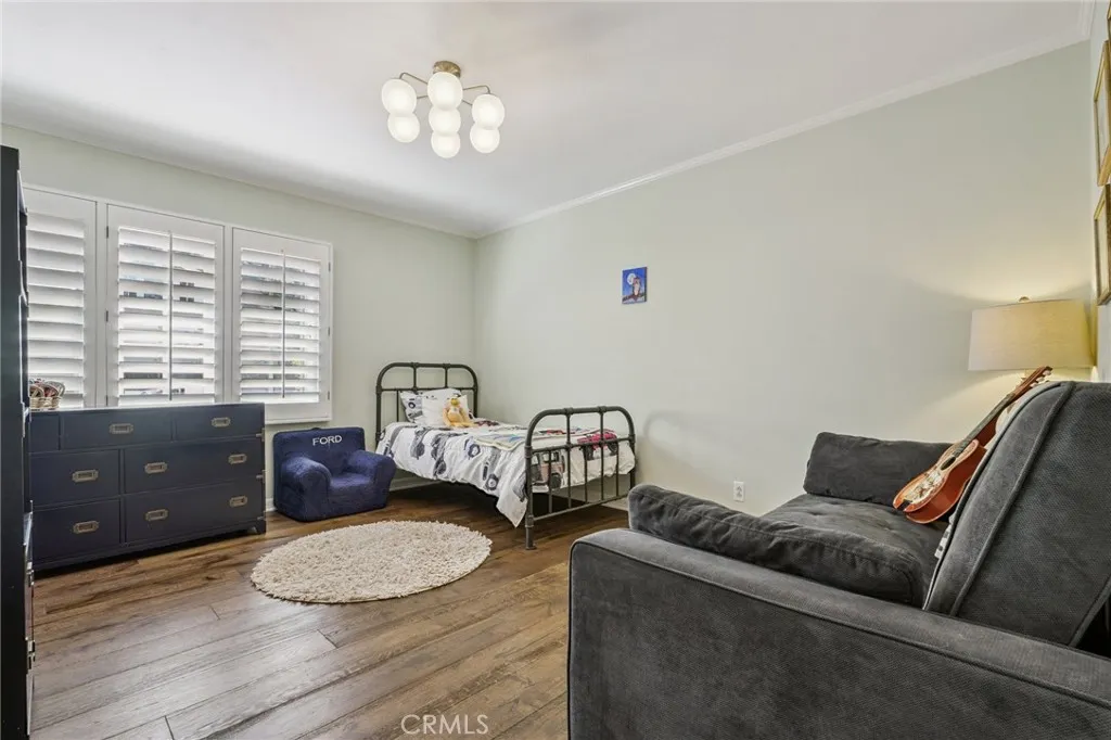 15815 Castlewoods Drive, Sherman Oaks, California 91403 home-pic-26
