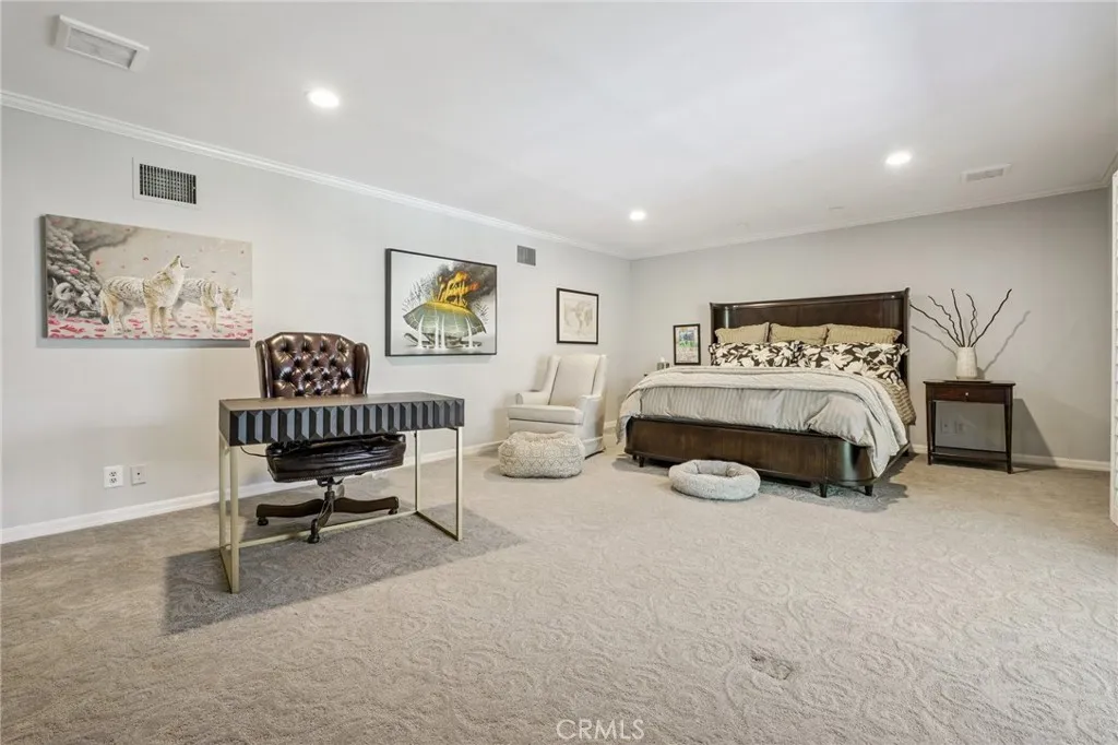 15815 Castlewoods Drive, Sherman Oaks, California 91403 home-pic-17