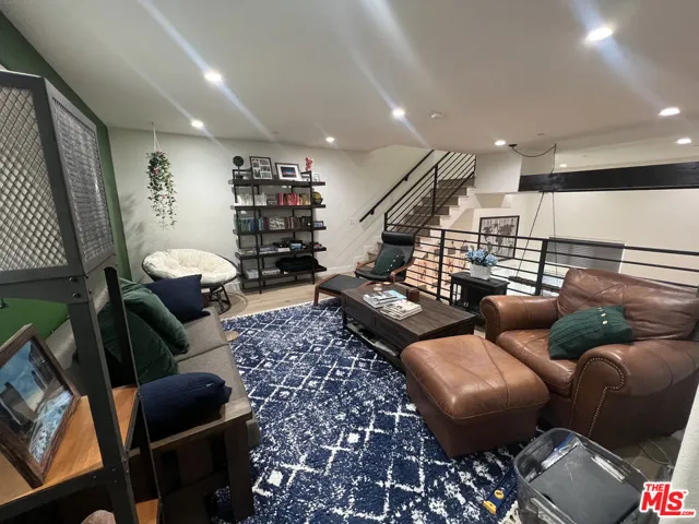 Bonus Loft / Den (furniture no
