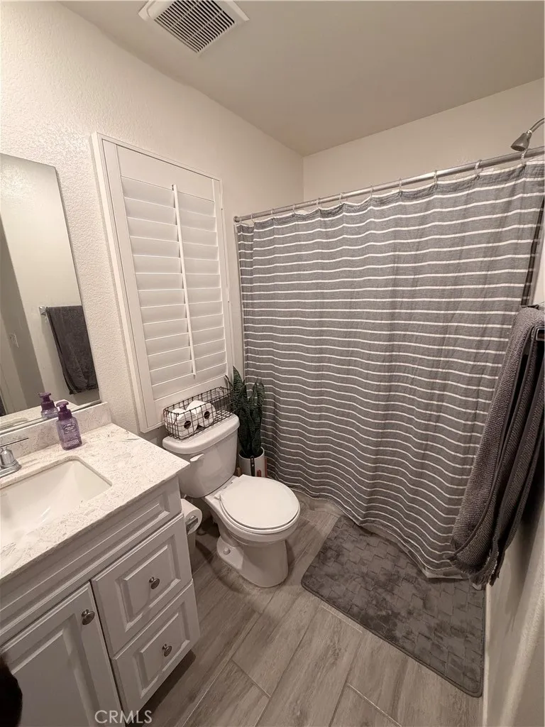 28481 Pear Blossom, Moreno Valley, California 92555 home-pic-8