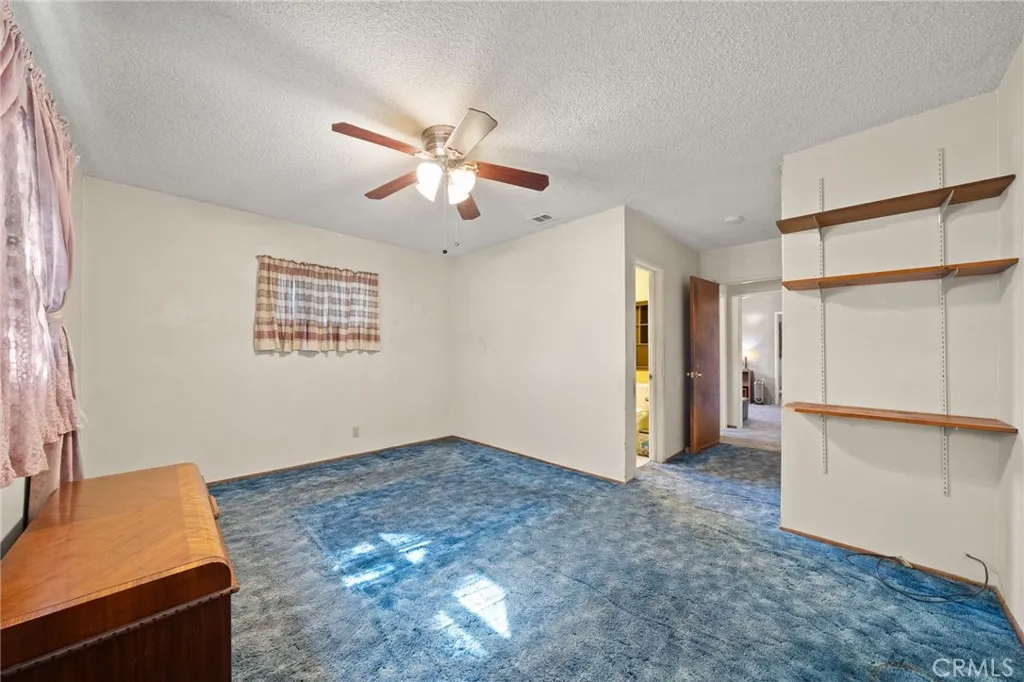 2553 W West Glenoaks Avenue, Anaheim, California 92801 home-pic-14