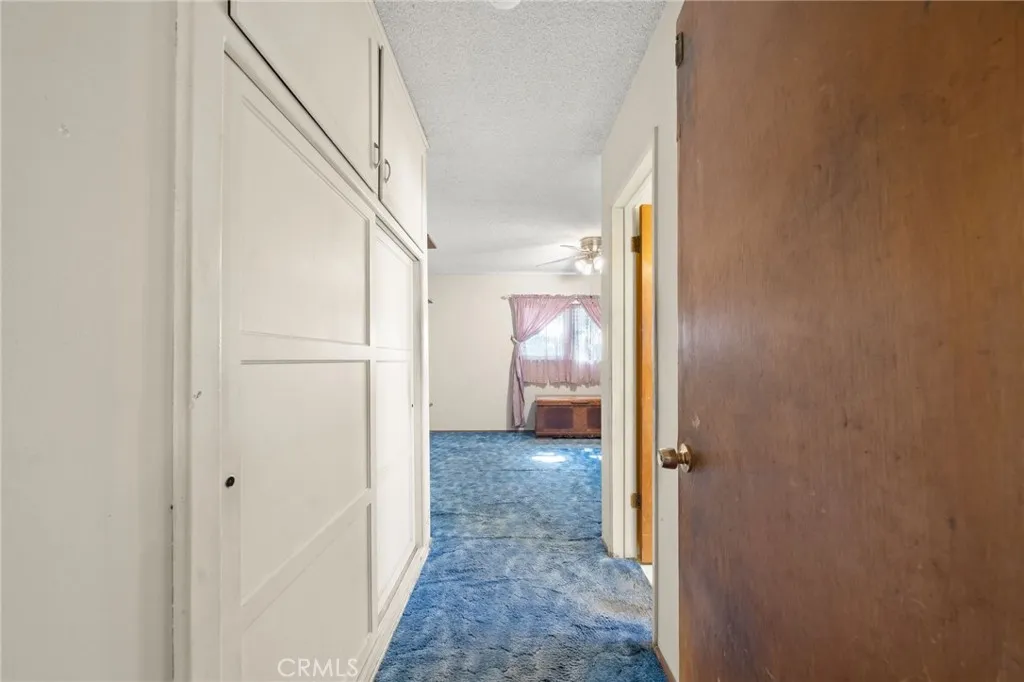 2553 W West Glenoaks Avenue, Anaheim, California 92801 home-pic-12