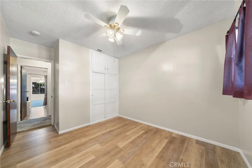 2553 W West Glenoaks Avenue, Anaheim, California 92801 home-pic-11