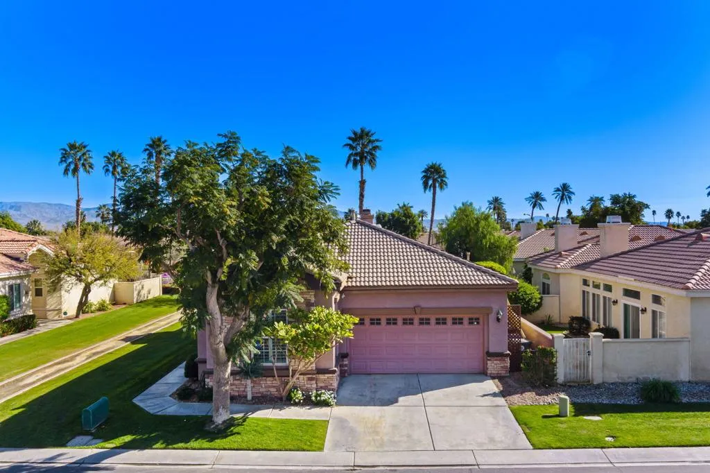 48908 Heifitz Drive, Indio, California 92201 home-pic-1