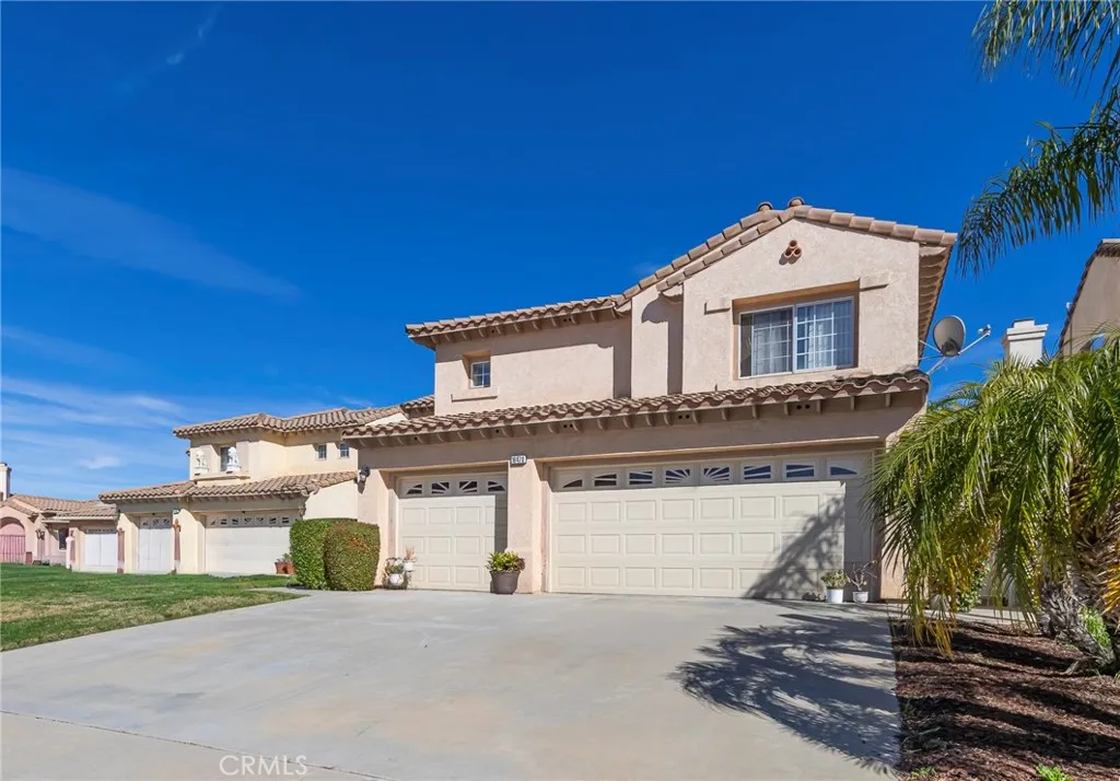 16470 Zarco Luna, Moreno Valley, California 92551 home-pic-3