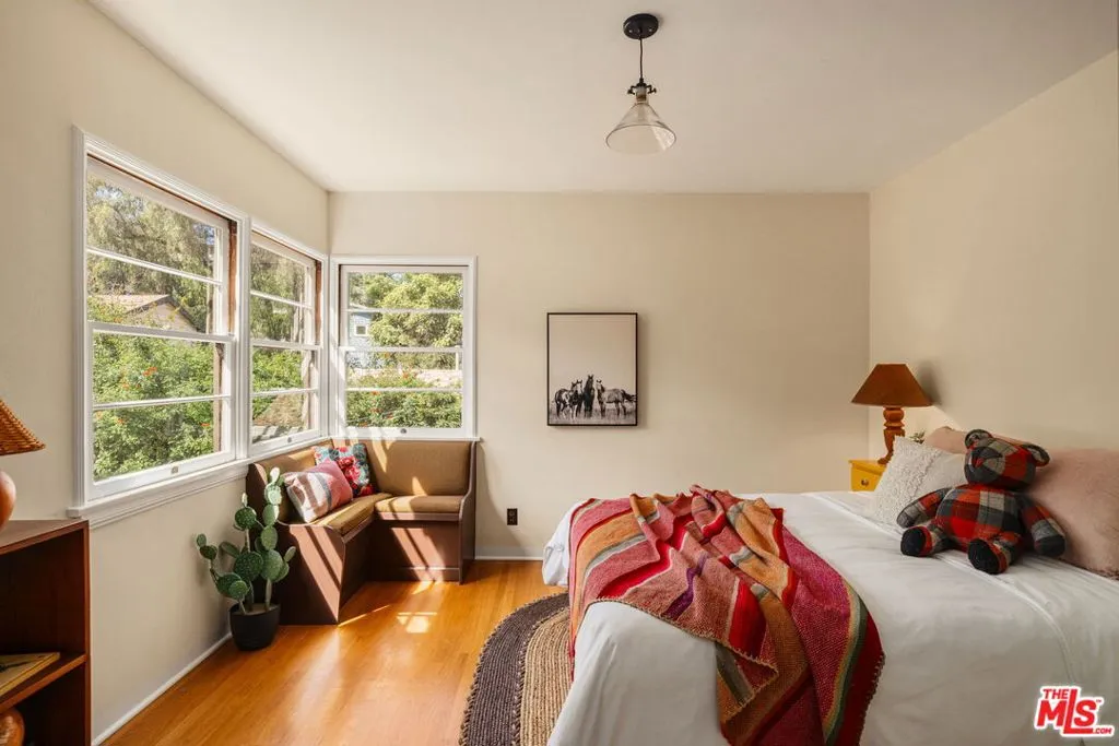 2601 Adelbert Avenue, Silver Lake, California 90039 home-pic-22