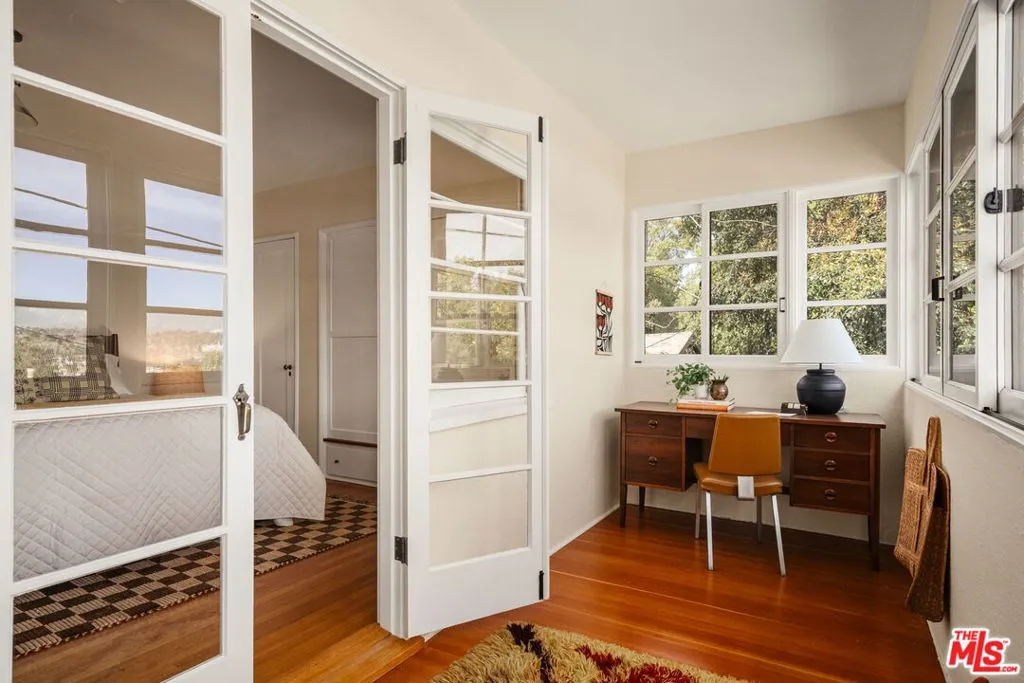 2601 Adelbert Avenue, Silver Lake, California 90039 home-pic-20