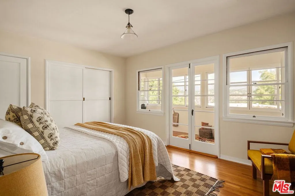 2601 Adelbert Avenue, Silver Lake, California 90039 home-pic-16
