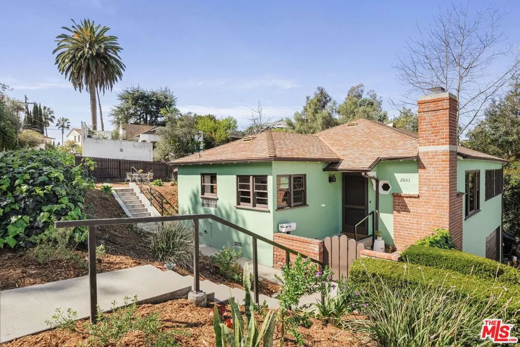 2601 Adelbert Avenue, Silver Lake, California 90039 home-pic-1