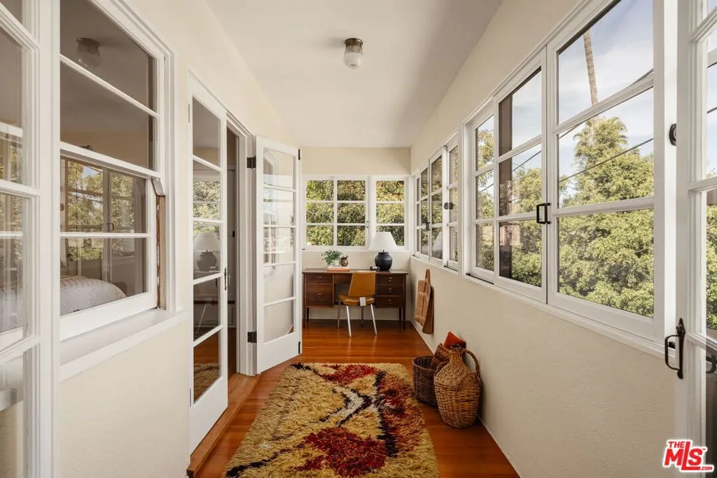 2601 Adelbert Avenue, Silver Lake, California 90039 home-pic-18
