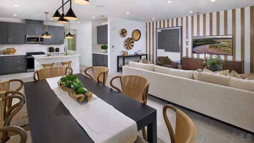 14006 Lumurine Way, San Diego, California 92126