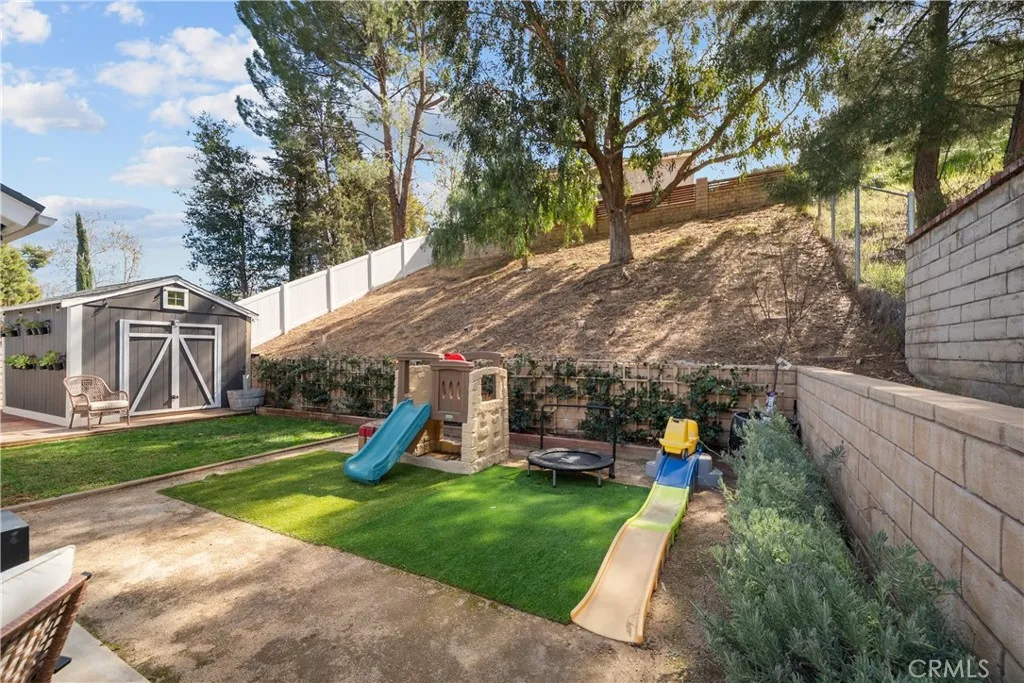 28518 Victoria, Castaic, California 91384 home-pic-34