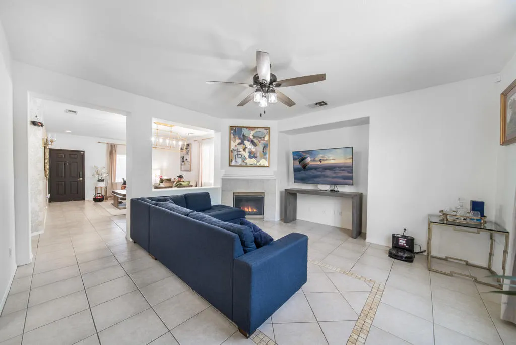 83666 Glendora Ridge Avenue, Coachella, California 92236 home-pic-12