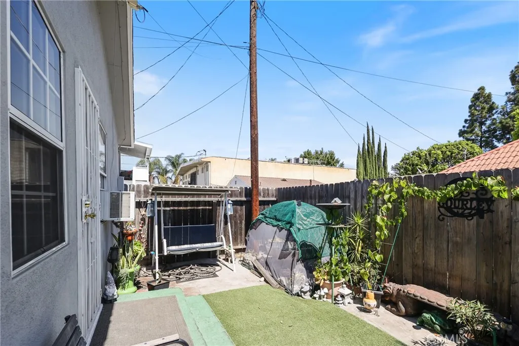 15323 Paramount, Paramount, California 90723 home-pic-55