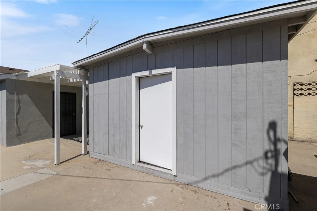 15323 Paramount, Paramount, California 90723 home-pic-40