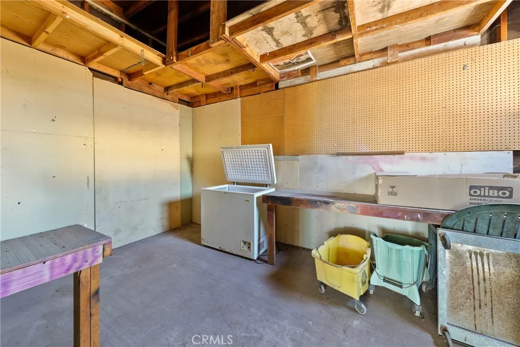 15323 Paramount, Paramount, California 90723 home-pic-39