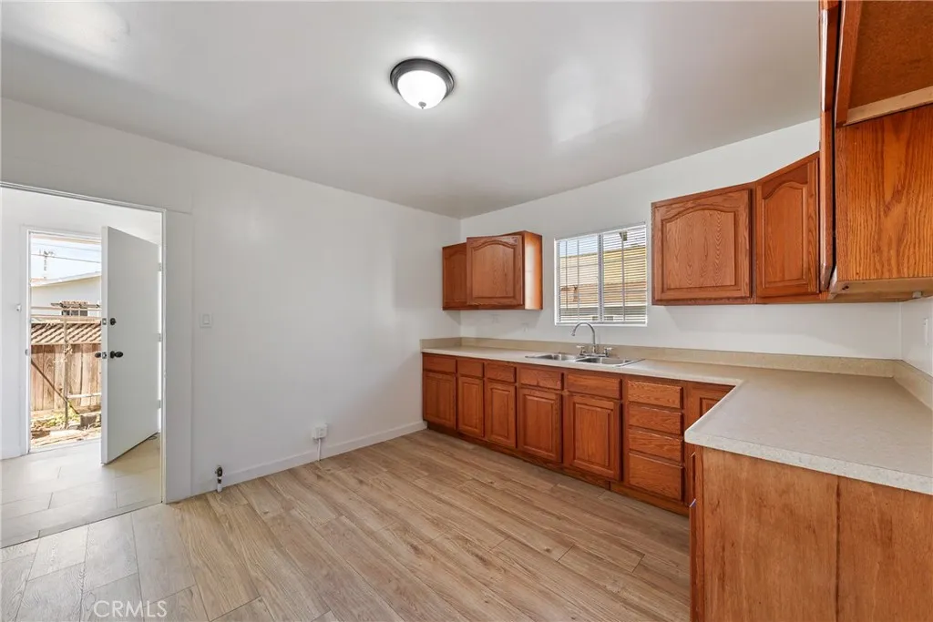 15323 Paramount, Paramount, California 90723 home-pic-18