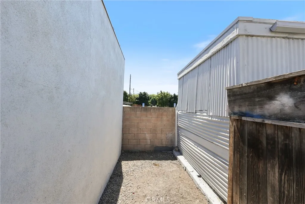 15323 Paramount, Paramount, California 90723 home-pic-37