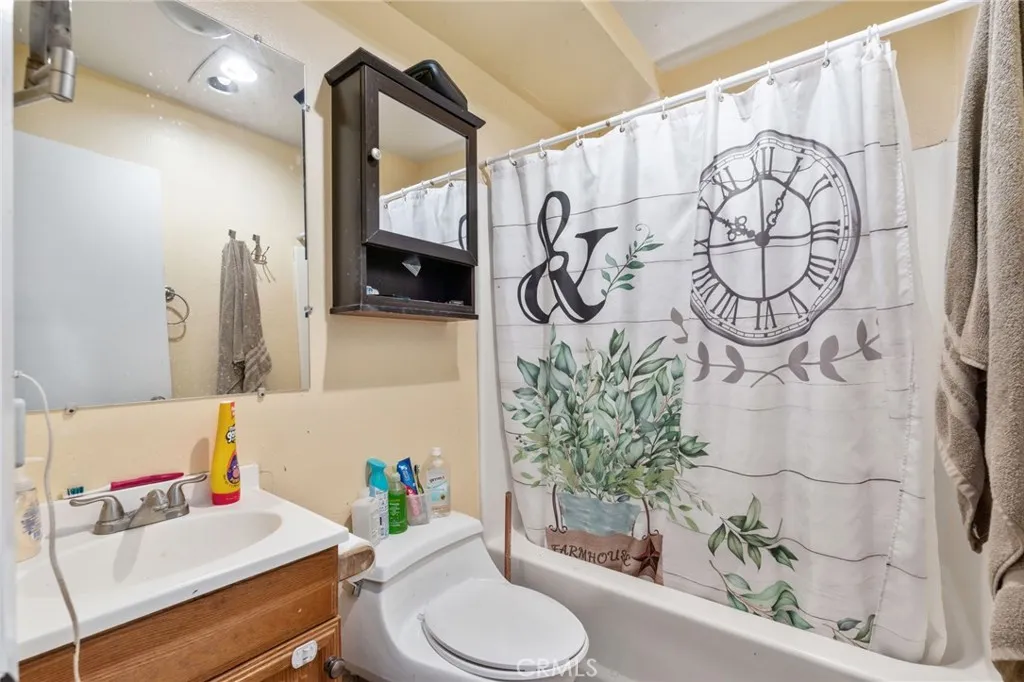 26166 Alpine Lane, Twin Peaks, California 92391 home-pic-16