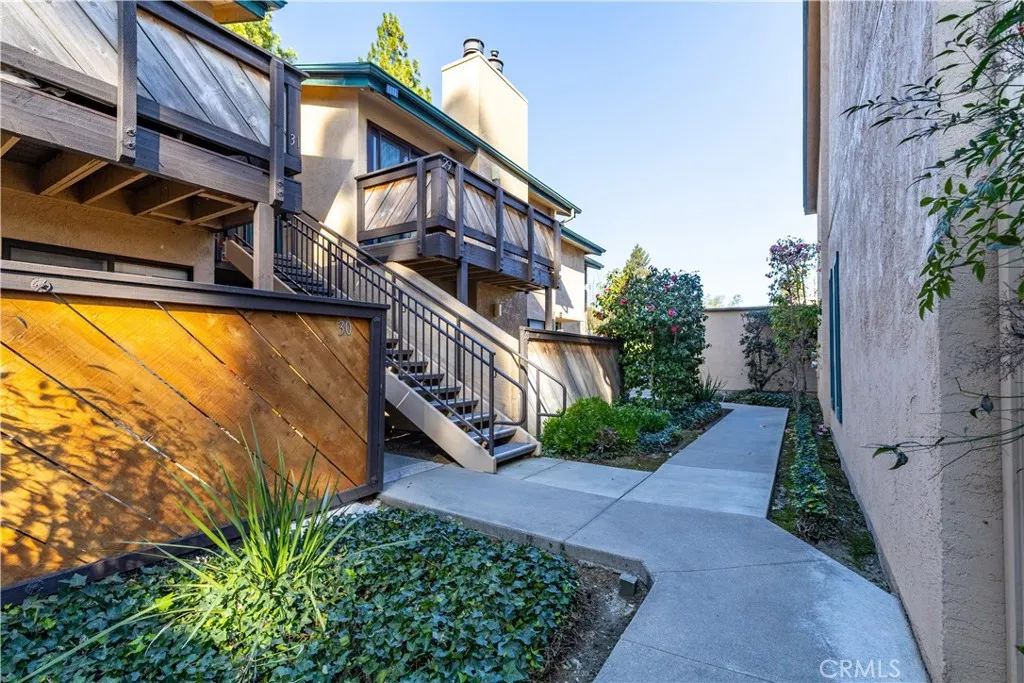 570 Peach 28, San Luis Obispo, California 93401 home-pic-2