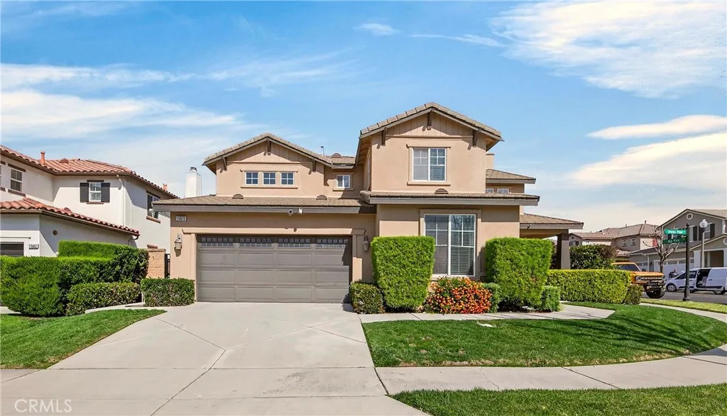 15670 Dobbs Peak Ln, Fontana, California 92336 home-pic-1