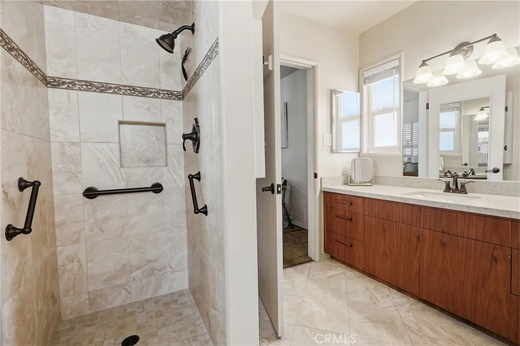 955 W G Street, Ontario, California 91762 home-pic-23