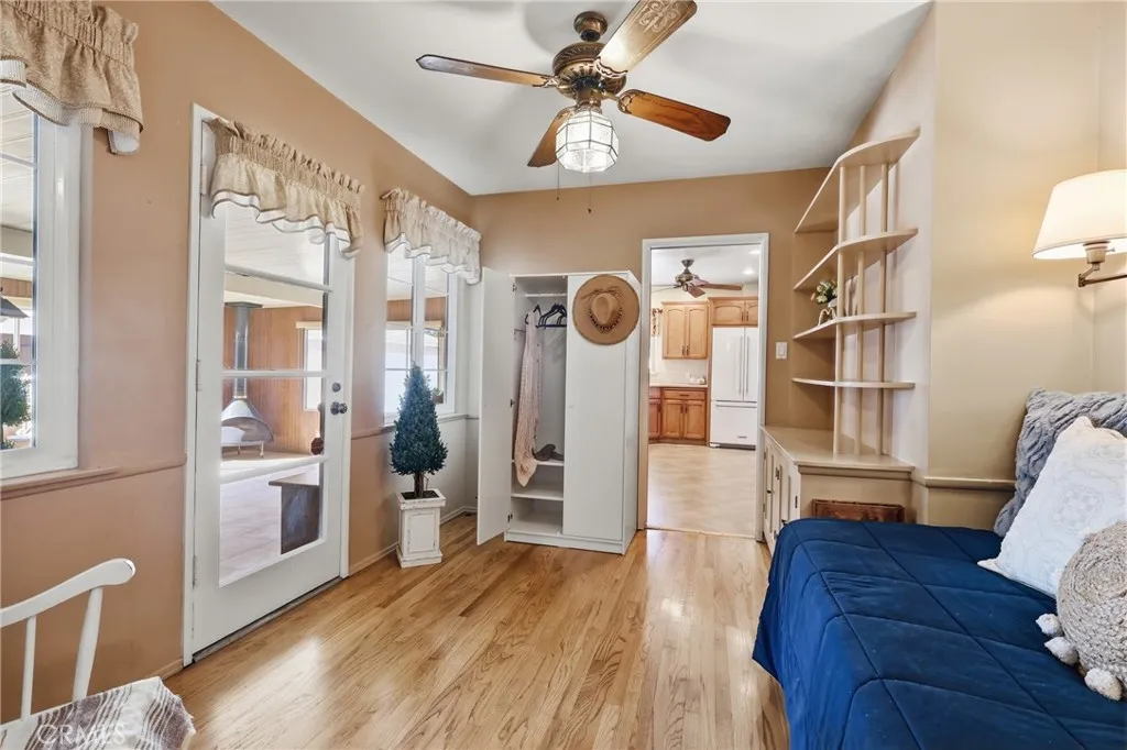 955 W G Street, Ontario, California 91762 home-pic-16