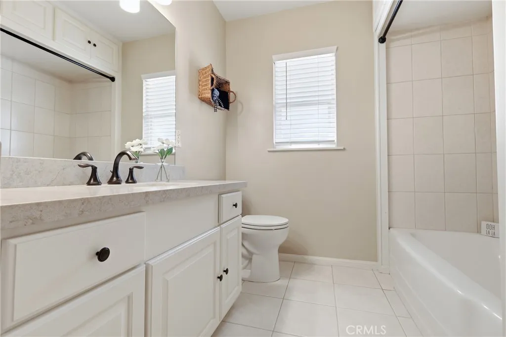955 W G Street, Ontario, California 91762 home-pic-21